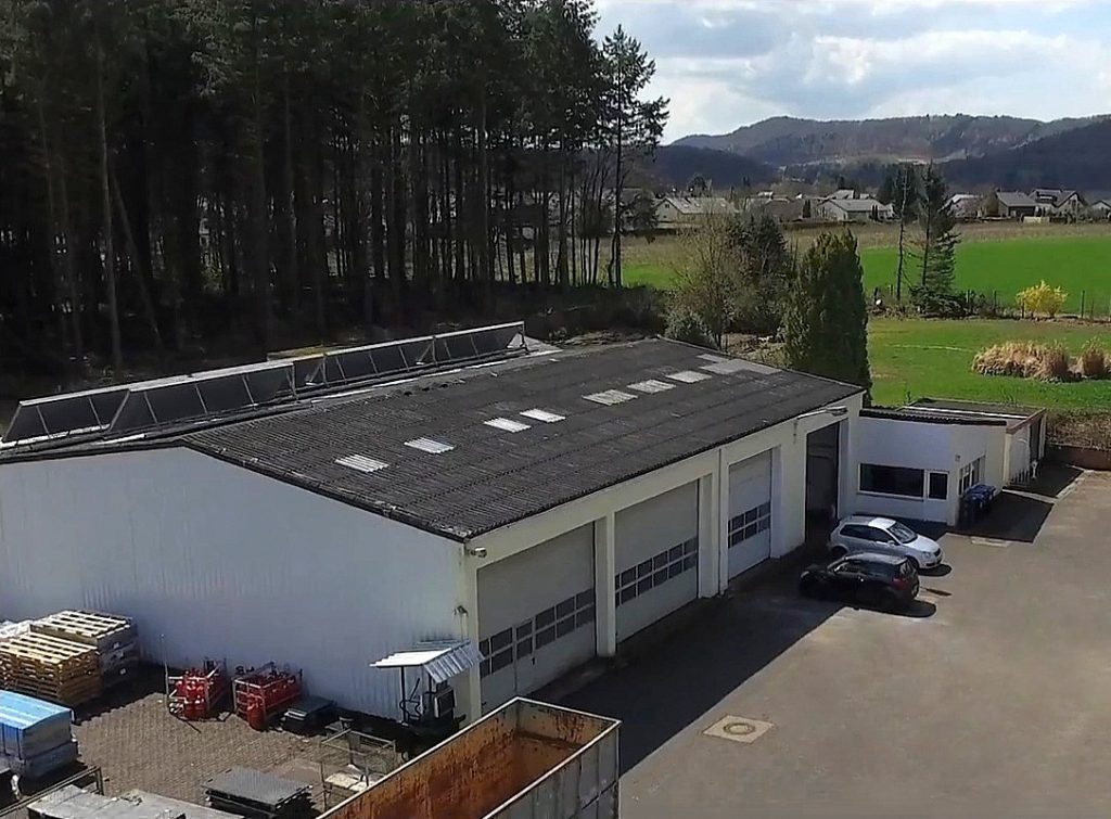 Luftbild Hochwald Metall